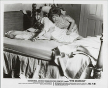 The Exorcist original 1974 8x10 photo Ellen Burstyn grapples with Linda Blair