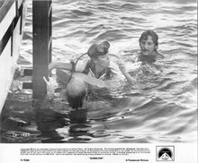 Sunburn 1979 original 8x10 inch photo Farrah Fawcett Alejandro Rey in water