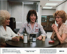 Nine to Five original 8x10 inch lobby card Dolly Lily and Jane have coffee