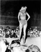 Jyne Mansfield in bikini and high heels Vegas stage with back turned 8x10 photo