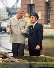 Banacek George Peppard explains theory to chauffeur Jay Ralph Manza 8x10 photo