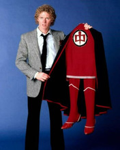 The Greatest American Hero 1982 TV William Katt holds his suit 8x10 inch photo