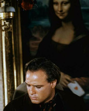 Marlon Brando cool pose in front of Mona Lisa style painting 8x10 inch photo