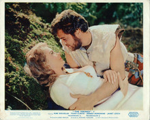 The Vikings Tony Curtis about to kiss Janet Leigh romantic scene 8x10 inch photo