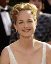 Helen Hunt smiles for cameras on red carpet Academy Awards 8x10 inch photo