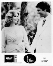 Tim 1979 movie Piper Laurie & Mel Gibson hold hands original 8x10 inch photo