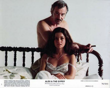 Alex & The Gypsy Genevieve Bujold on bed with Jack Lemmon behind 8x10 photo