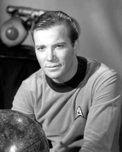 William Shatner as Captain Kirk season 1 portrait by globe Star Trek 8x10 photo