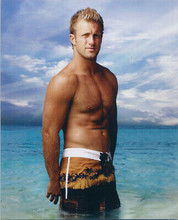 Hawaii Five O 2004 TV series Scott Caan beefcake pin-up in swim shorts