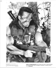 Arnold Schwarzenegger original 8x10 photo 1985 action pose Commando