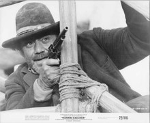Ernest Borgnine takes aim original 8x10 photo 1972 western Hannie Caulder