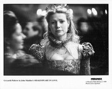 Gwyneth Paltrow 1998 original 8x10 photo Shakespeare in Love double weight paper