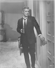 George Peppard cautious approaches door holding gun original 8x10 photo 1968 P.J