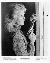 Linda Evans holding gun at door 1979 original 8x10 photo Avalanche Express