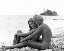 The Blue Lagoon Brooke Shields Christopher Atkins on beach original 8x10 photo