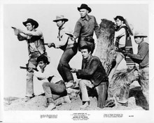 Return of the Seven 1966 original 8x10 photo Yul Brynner & the seven with guns