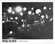 Pink Floyd A Cinema Concert original 8x10 lobby card the band play on stage