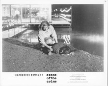 Scene of the Crime 1986 original 8x10 photo Catherine Deneuve finds man on shore