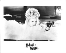 Pamela Anderson aims gun from bathtub original 8x10 inch photo Barb Wire