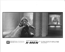 X-Men 2000 original 8x10 inch photo Ray Park unleashes tongue as Toad