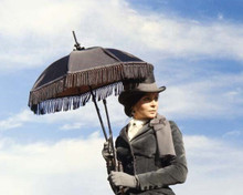 Sarah Miles holding umbrella 1973 Man Who Loved Cat Dancing 8x10 inch photo