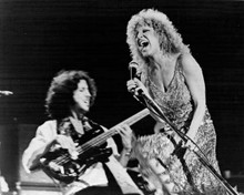 The Rose 1979 Bette Midler belts out song on stage 8x10 inch photo