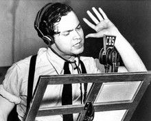 Orson Welles dramatic moment in his War of the Worlds radio broadcast 8x10 photo