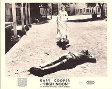 High Noon 1952 original 8x10 lobby card Grace Kelly looks at man lying in street