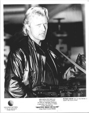 Rutger Hauer 1986 original 8x10 inch photo Wanted Dead Or Alive with gun