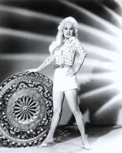 Mamie Van Doren full body pose in white shorts 1950's pin-up 8x10 inch photo