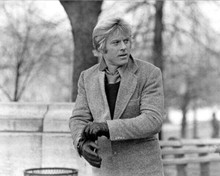 Robert Redford in Central Park New York 1975 Three Days of the Condor 8x10 photo