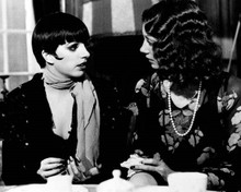 Cabaret 1972 Liza Minnelli and Marisa Berenson sit together 8x10 inch photo