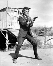 Clint Eastwood aims his Smith & Wesson full body shot Dirty Harry 8x10 photo