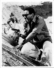 I Spy TV series Bill Cosby & Robert Culp holding guns 8x10 inch photo