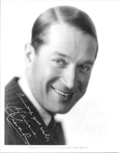 Maurice Chevalier 1933 original 8x10 photo portrait fascimilie autograph