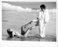 10 movie 1979 iconic Bo Derek Dudley Moore on beach 8x10 inch photo