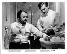 Doctor Zhivago 1966 Movie Omar Sharif Bathroom Scene 8x10 Original Photo