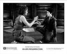 Alien Resurrection Movie 1997 S. Weaver W. Ryder Film Scene 8x10 Original Photo