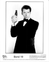 James Bond The World is not Enough Pierce Brosnan iconic 8x10 Original Photo