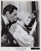 Star 1968 original 8x10 photo Daniel Massey & Julie Andrews look thru curtain