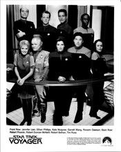 Star Trek Voyager 1996 Paramount original 8x10 photo Kate Mulgrew and cast