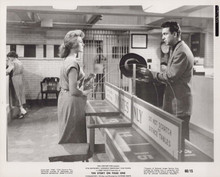 Story on Page One 1960 original 8x10 photo Rita Hayworth Anthony Franciosa jail