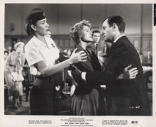 Story on Page One 1960 original 8x10 photo Rita Hayworth Gig Young in court