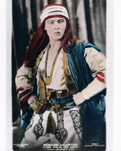 Rudolph Valentino strikes a pose in 1926 The Son of the Sheik 8x10 inch photo