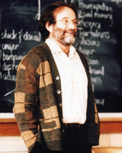 Robin Williams stands in class by blackboard 1997 Good Will Hunting 8x10 photo