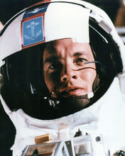 Tom Hanks as astronaut Jim Lovell in space suit 1995 Apollo 13 8x10 inch photo