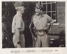 Operation Snatch 1962 original 8x10 photo Terry-Thomas Lionel Jeffries argue