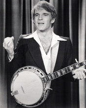 Steve Martin 1970's pose with his banjo 8x10 inch photo