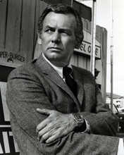 David Janssen 1974 detective Harry O sitting at San Diego bus stop 8x10 photo