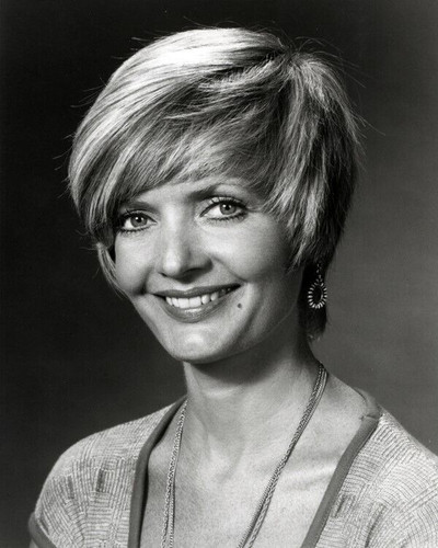 Florence henderson smiling portrait as Carol The Brady Bunch 8x10 inch